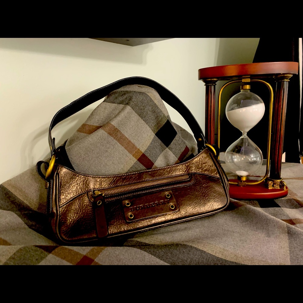 Burberry purse